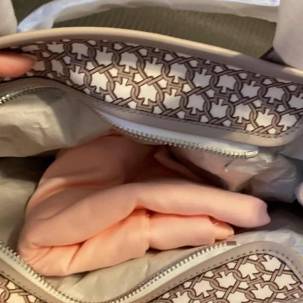 kate spade carry your